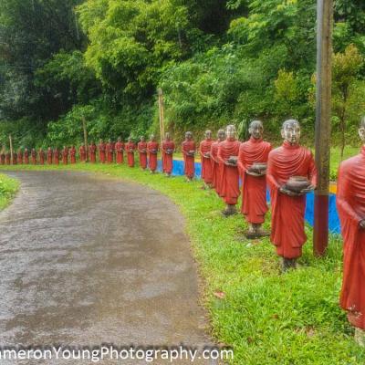 Kaw Ka Thaung cave monk statues